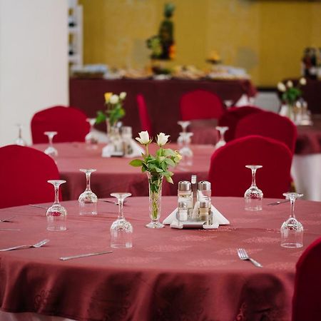 Complex Balnear Cerbul Hotel Covasna Bagian luar foto