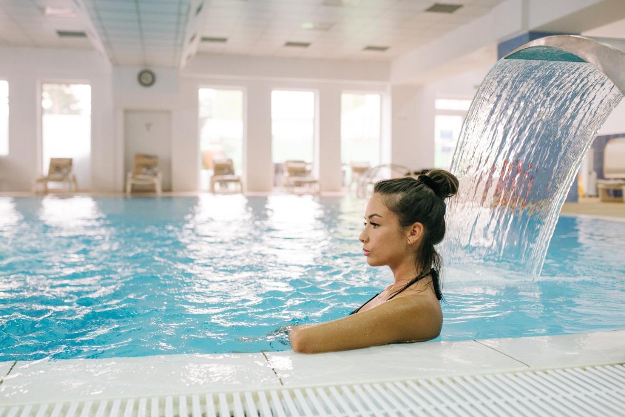 Complex Balnear Cerbul Hotel Covasna Bagian luar foto