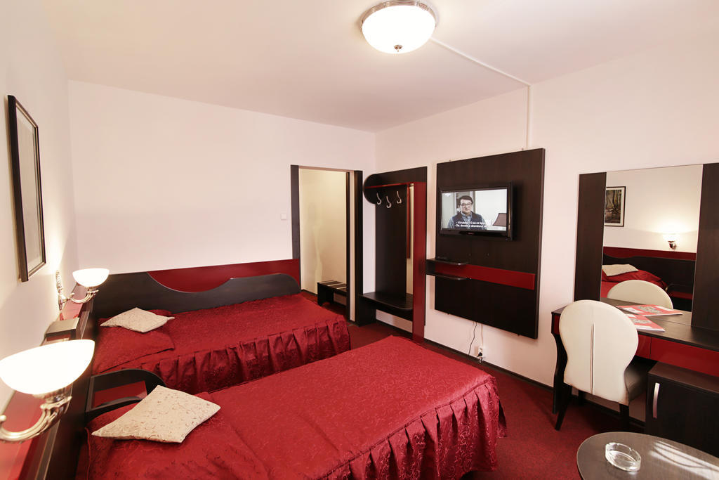Complex Balnear Cerbul Hotel Covasna Ruang foto