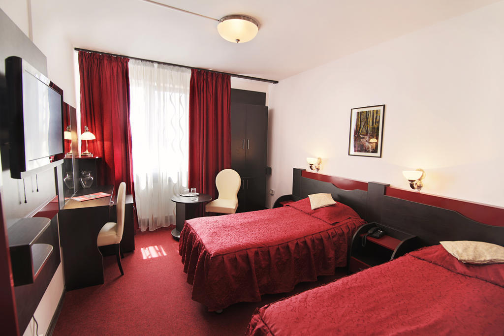 Complex Balnear Cerbul Hotel Covasna Ruang foto